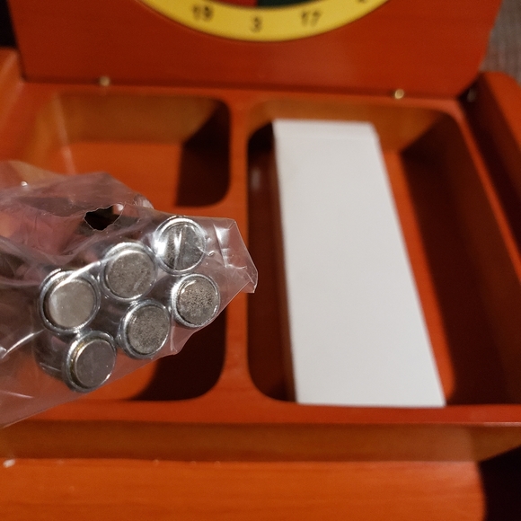 Jewelry Box with Target inside - Picture 3 of 16